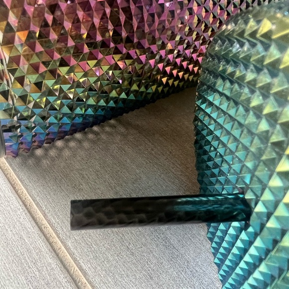 NWT Starbucks FALL 2023 Black Bling Oil Slick Rainbow Studded Cold Cup Venti - Picture 5 of 5